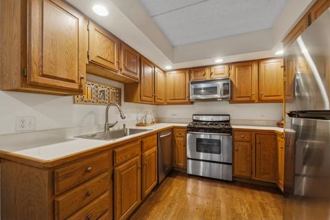 Tiny photo for 150 Red Top Drive #103, Libertyville, IL 60048 (MLS # 12554623)