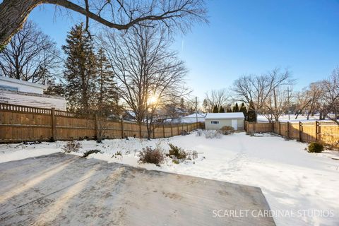 Tiny photo for 402 S Michigan Avenue, Villa Park, IL 60181 (MLS # 12557349)