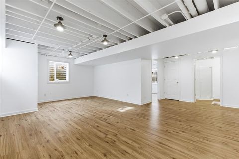 Tiny photo for 214 Garnett Avenue, Winthrop Harbor, IL 60096 (MLS # 12550466)