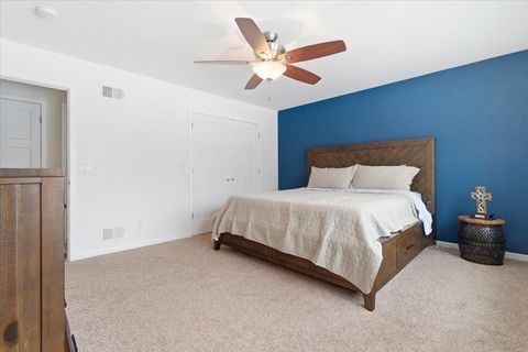 Tiny photo for 214 Garnett Avenue, Winthrop Harbor, IL 60096 (MLS # 12550466)