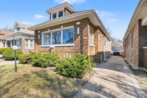 Tiny photo for 7815 S Merrill Avenue, Chicago, IL 60649 (MLS # 12576227)