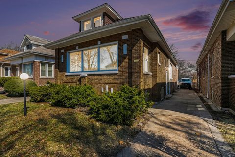 Photo of 7815 S Merrill Avenue, Chicago, IL 60649 (MLS # 12576227)