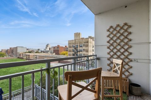 Tiny photo for 1134 W Granville Avenue #602, Chicago, IL 60660 (MLS # 12499287)
