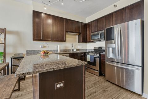Tiny photo for 1134 W Granville Avenue #602, Chicago, IL 60660 (MLS # 12499287)