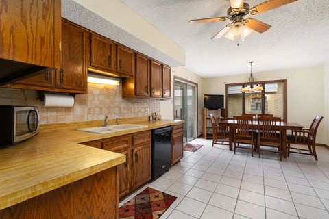 Tiny photo for 10415 S Knox Avenue S, Oak Lawn, IL 60453 (MLS # 12450753)