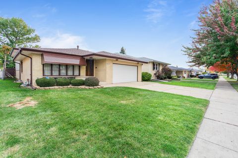 Tiny photo for 10415 S Knox Avenue S, Oak Lawn, IL 60453 (MLS # 12450753)