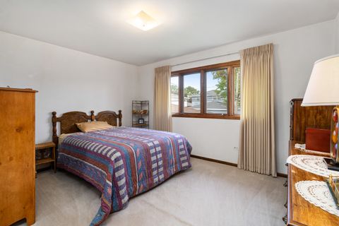 Tiny photo for 10415 S Knox Avenue S, Oak Lawn, IL 60453 (MLS # 12450753)