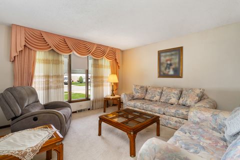 Tiny photo for 10415 S Knox Avenue S, Oak Lawn, IL 60453 (MLS # 12450753)