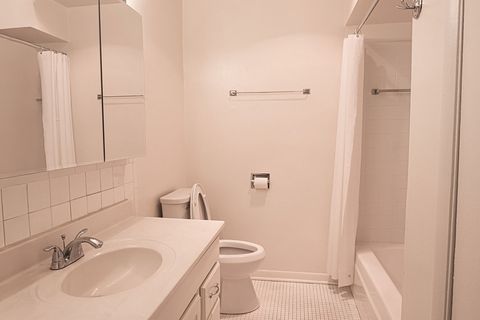 Tiny photo for 415 Wesley Avenue #24, Oak Park, IL 60302 (MLS # 12508398)