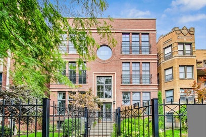 4721 N Malden Street 2S Chicago IL 60640