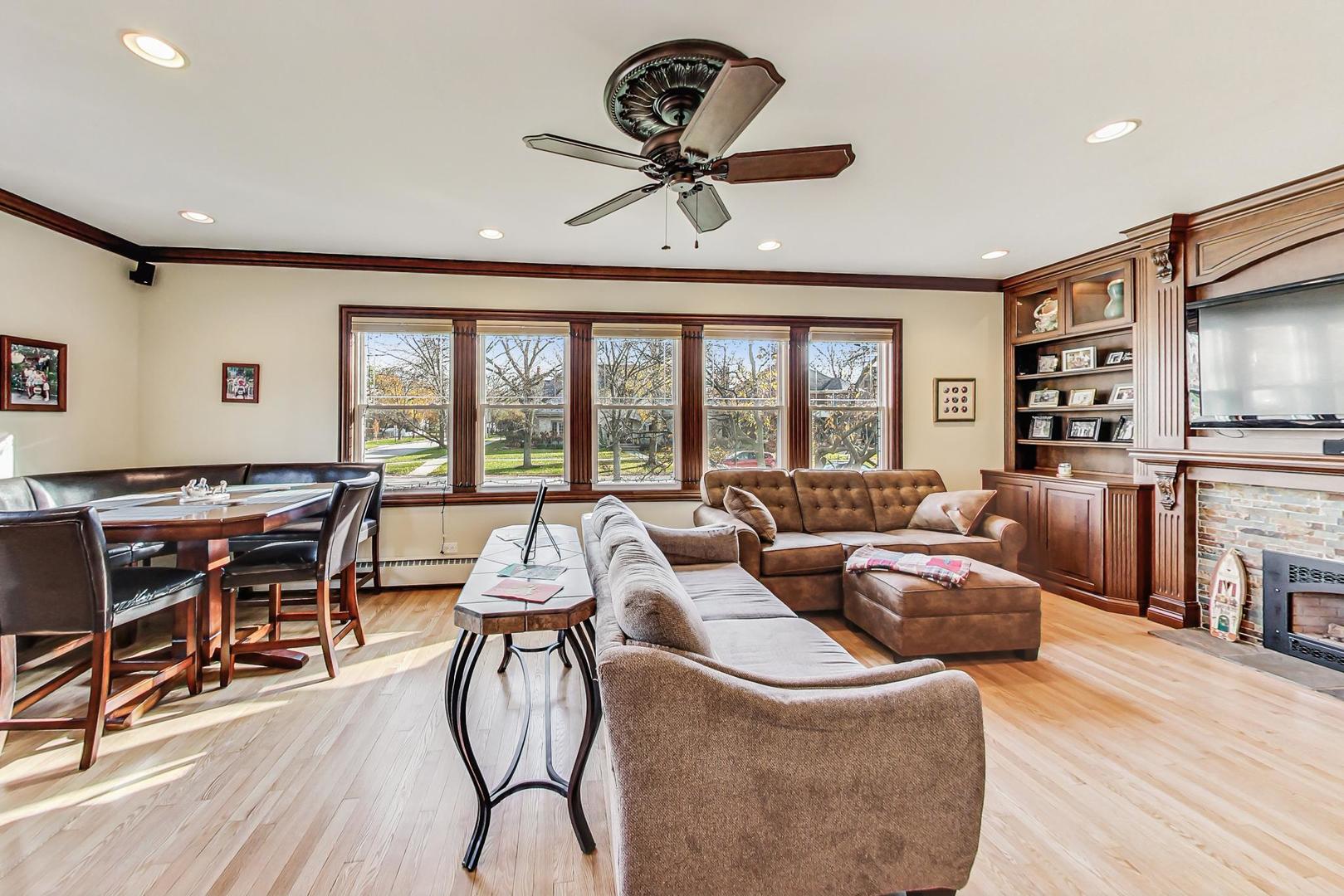 902 S Crescent Avenue