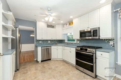 Tiny photo for 705 Timber Trail Drive, Naperville, IL 60565 (MLS # 12617703)