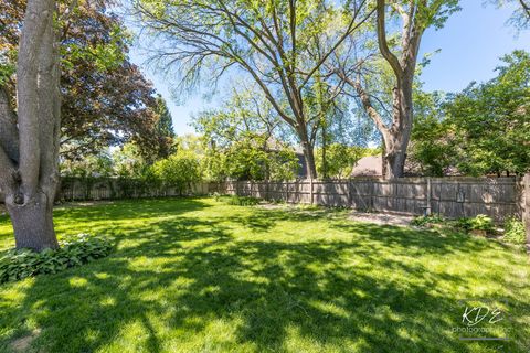 Tiny photo for 705 Timber Trail Drive, Naperville, IL 60565 (MLS # 12617703)