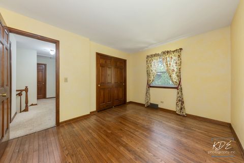 Tiny photo for 705 Timber Trail Drive, Naperville, IL 60565 (MLS # 12617703)
