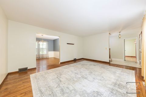 Tiny photo for 705 Timber Trail Drive, Naperville, IL 60565 (MLS # 12617703)