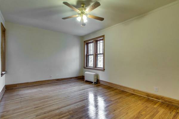 1350 E Hyde Park Boulevard 2E