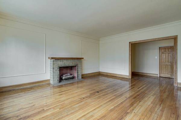1350 E Hyde Park Boulevard 2E