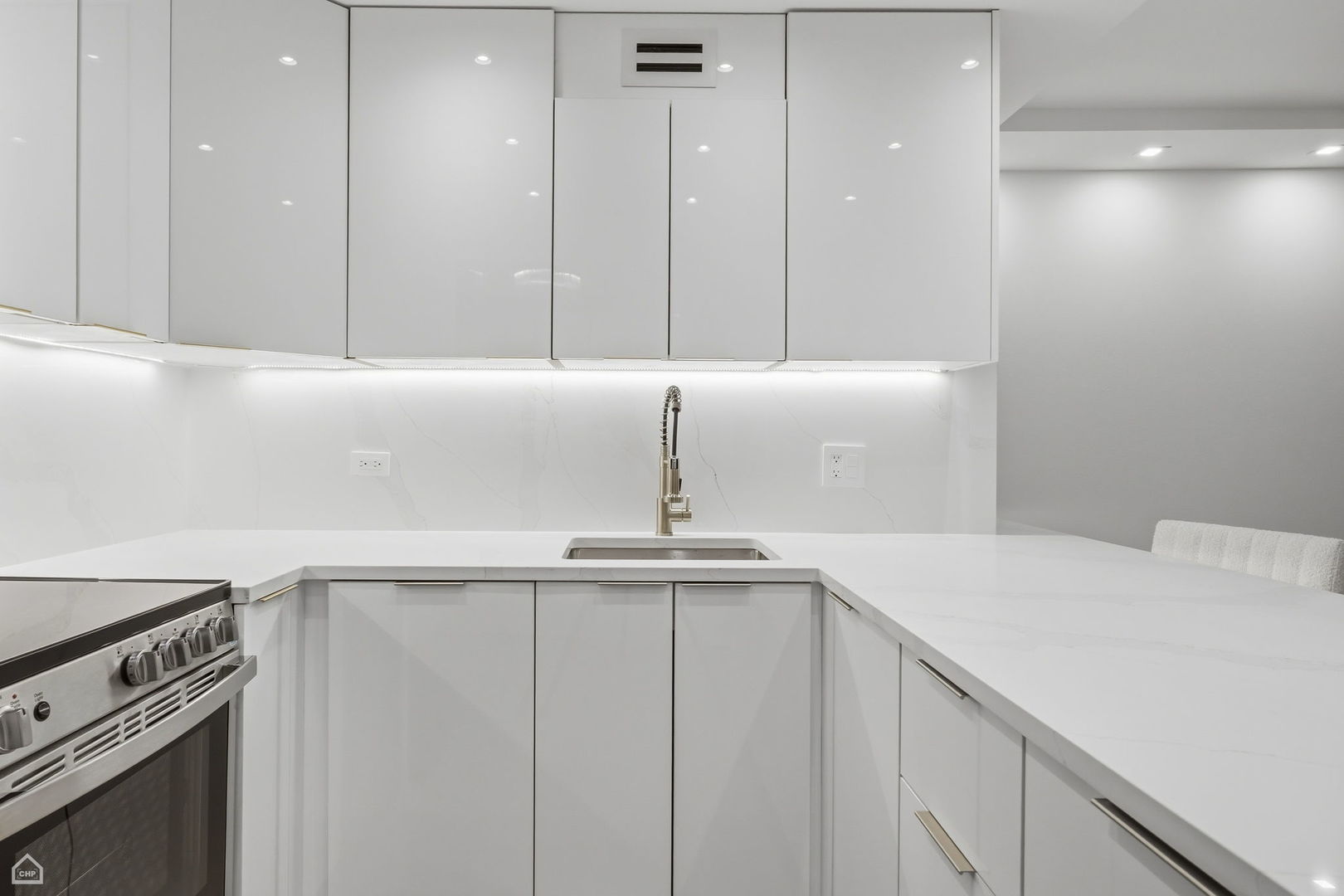 100 E Walton Street 36C
