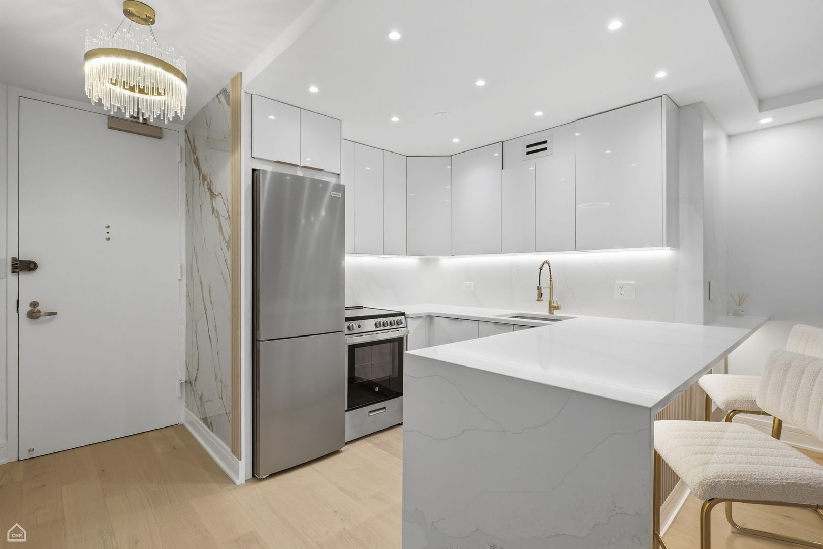 100 E Walton Street 36C