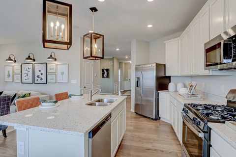 Tiny photo for 424 Collingwood Road, South Elgin, IL 60177 (MLS # 12453622)