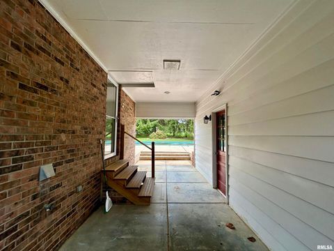 Tiny photo for 317 S Lu Court, Carbondale, IL 62901 (MLS # EB458892)