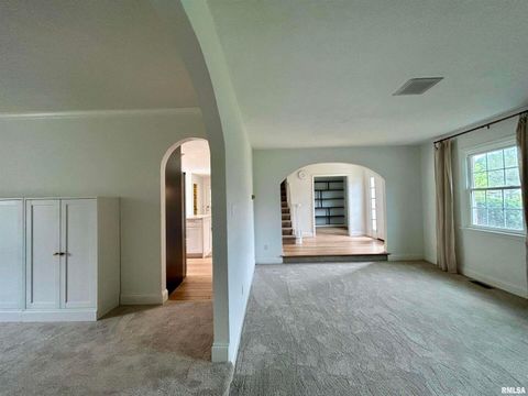 Tiny photo for 317 S Lu Court, Carbondale, IL 62901 (MLS # EB458892)