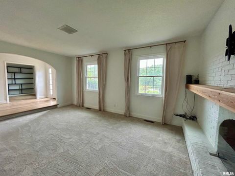 Tiny photo for 317 S Lu Court, Carbondale, IL 62901 (MLS # EB458892)