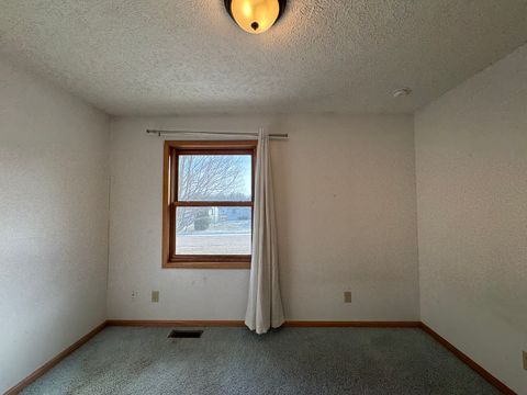 Tiny photo for 1200 26th Avenue N, Clinton, IA 52732 (MLS # 12554268)