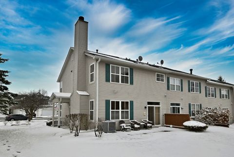 Tiny photo for 266 Grand Ridge Road, St. Charles, IL 60175 (MLS # 12578462)