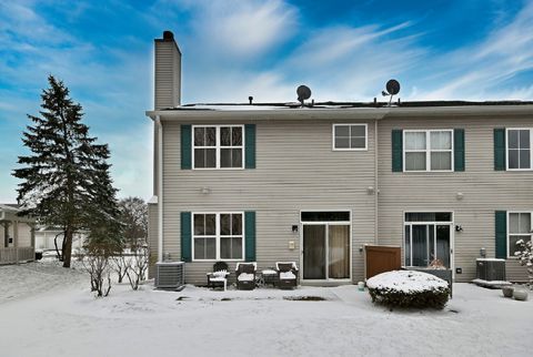 Tiny photo for 266 Grand Ridge Road, St. Charles, IL 60175 (MLS # 12578462)