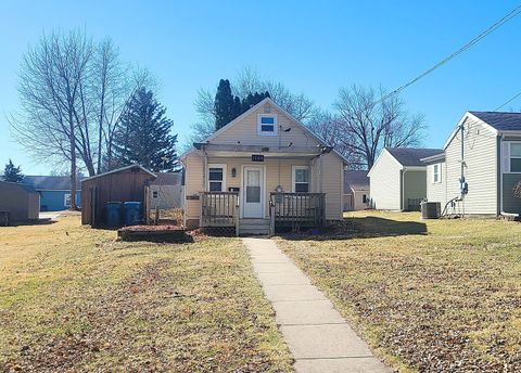 Tiny photo for 1106 Steinman Street, Dixon, IL 61021 (MLS # 12587535)