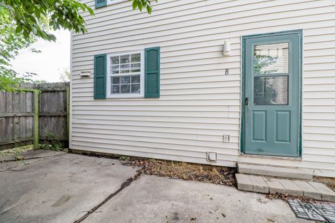 Tiny photo for 2908 W John Street #B, Champaign, IL 61821 (MLS # 12515587)