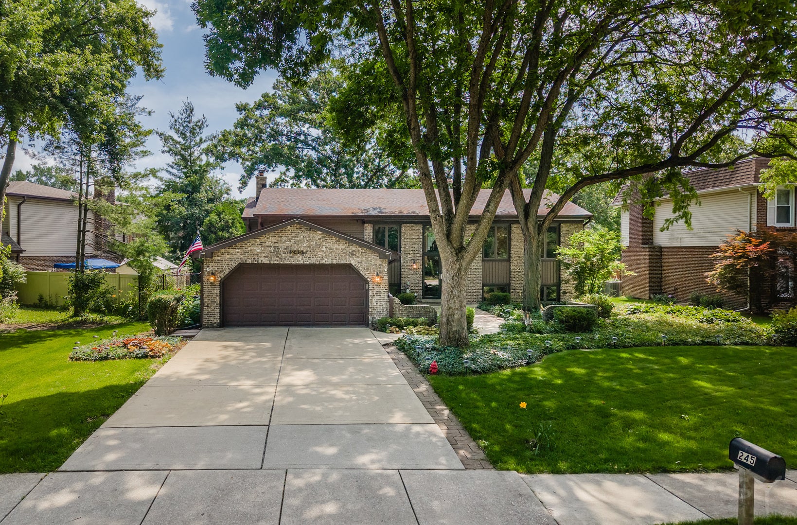 245 Montclare Lane