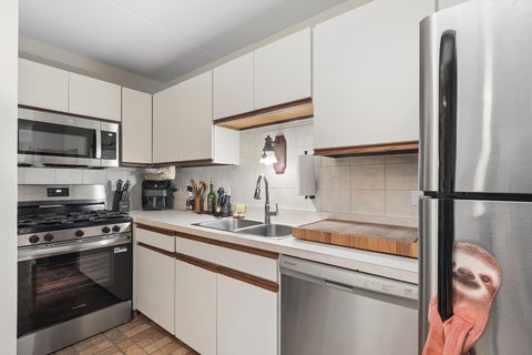 Tiny photo for 5330 Waterbury Drive #1603, Crestwood, IL 60418 (MLS # 12731039)