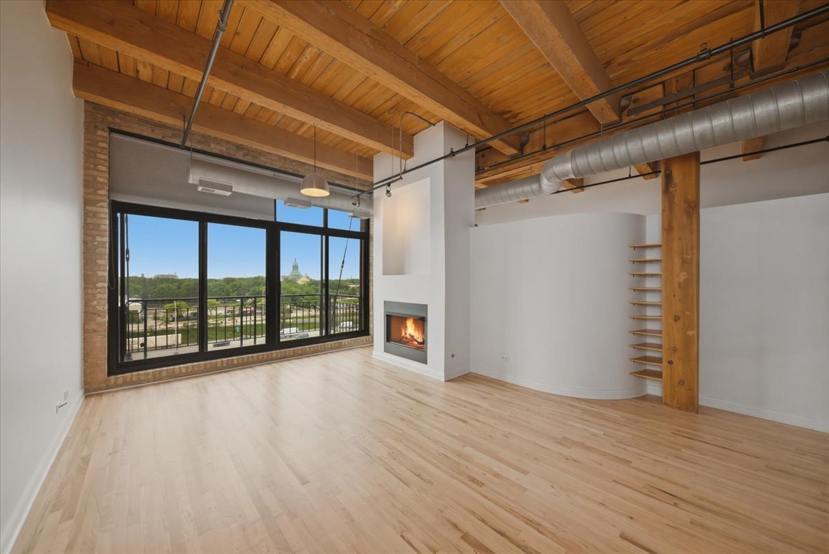 1250 W Van Buren Street 514