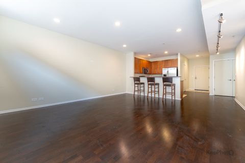 Tiny photo for 915 S Oak Park Avenue #1B, Oak Park, IL 60304 (MLS # 12492419)