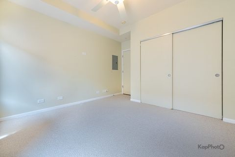 Tiny photo for 915 S Oak Park Avenue #1B, Oak Park, IL 60304 (MLS # 12492419)
