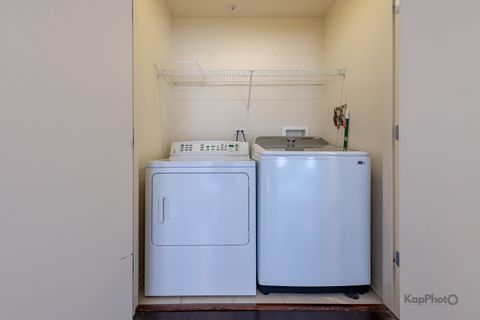 Tiny photo for 915 S Oak Park Avenue #1B, Oak Park, IL 60304 (MLS # 12492419)