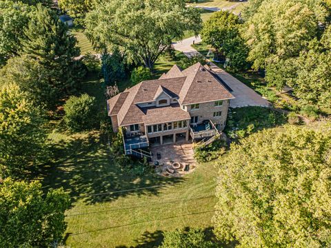 Tiny photo for 114 Riverview Court, Oswego, IL 60543 (MLS # 12486936)