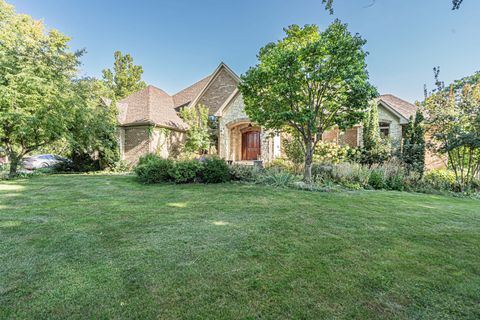 Tiny photo for 114 Riverview Court, Oswego, IL 60543 (MLS # 12486936)