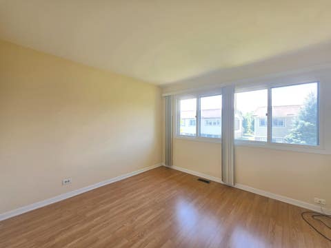 Tiny photo for 703 MALLARD Lane, Deerfield, IL 60015 (MLS # 12709679)