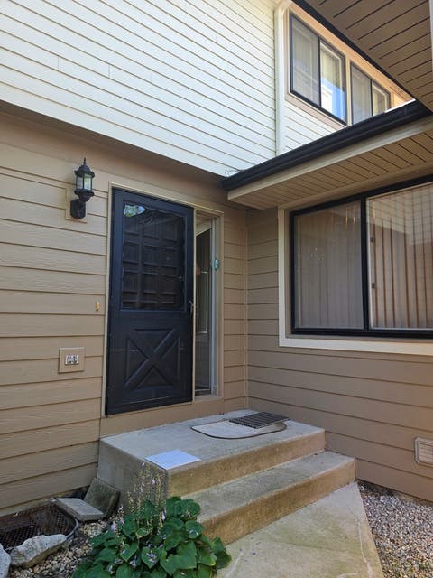 Tiny photo for 703 MALLARD Lane, Deerfield, IL 60015 (MLS # 12709679)