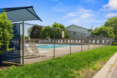 Tiny photo for 703 MALLARD Lane, Deerfield, IL 60015 (MLS # 12709679)