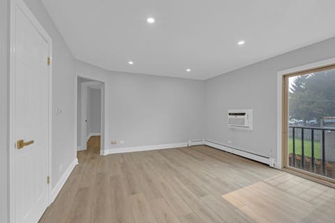 Tiny photo for 1219 E Washington Street #A201, Des Plaines, IL 60016 (MLS # 12718257)