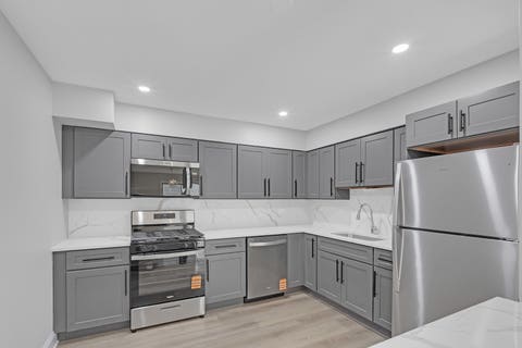 Tiny photo for 1219 E Washington Street #A201, Des Plaines, IL 60016 (MLS # 12718257)