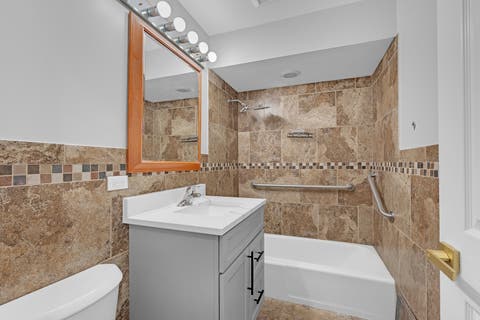 Tiny photo for 1219 E Washington Street #A201, Des Plaines, IL 60016 (MLS # 12718257)