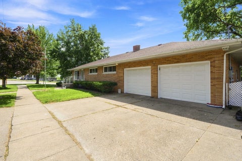 Tiny photo for 610 Climer Street, Muscatine, IA 52761 (MLS # 12741478)