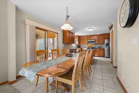 Tiny photo for 2518 Imgrund Road, North Aurora, IL 60542 (MLS # 12569623)