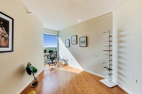Tiny photo for 1720 Maple Avenue #2740, Evanston, IL 60201 (MLS # 12571166)