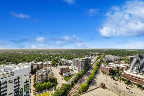Tiny photo for 1720 Maple Avenue #2740, Evanston, IL 60201 (MLS # 12571166)